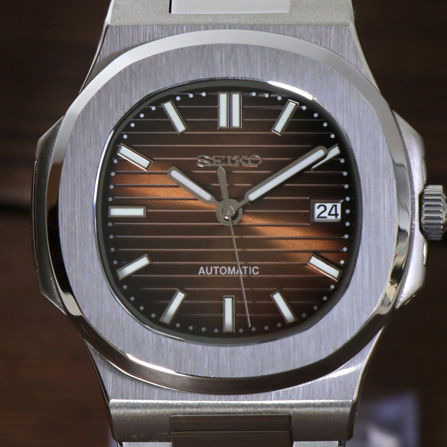NAUTIKO BROWN