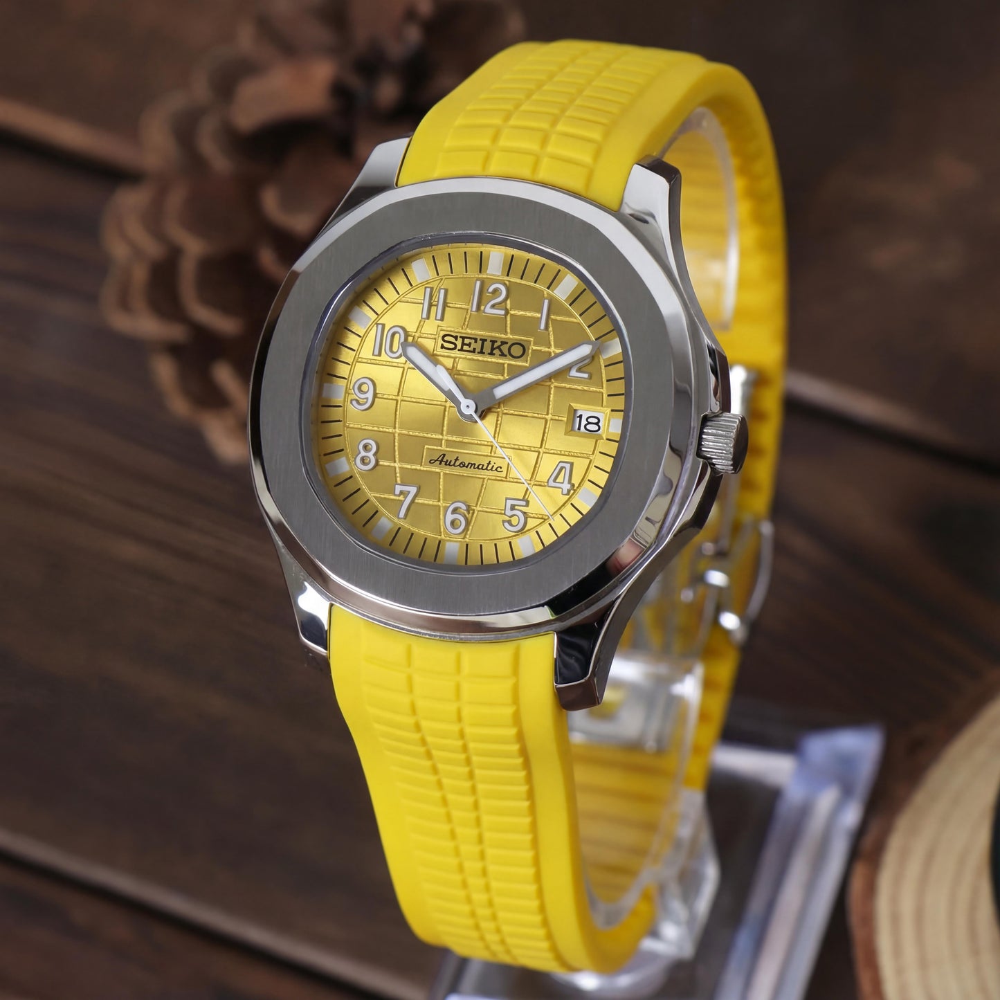 SEIKONAUT YELLOW