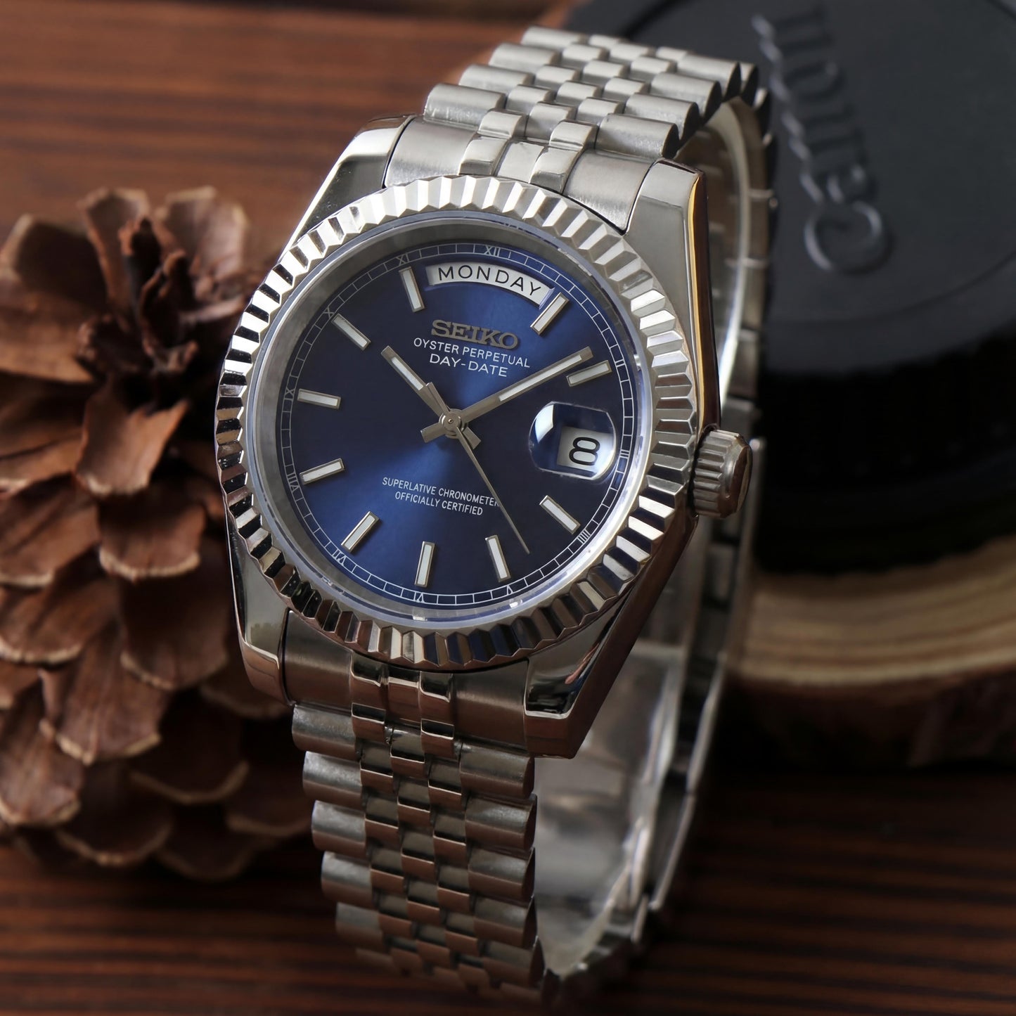 SEIKOJUST DAY-DATE ROYAL BLUE